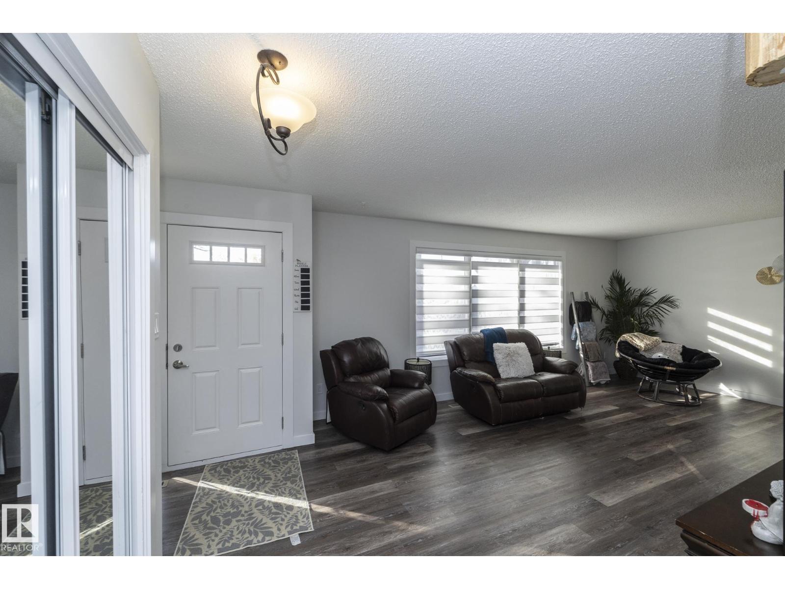 Additional image 4 of 11427 90 Street NW, Edmonton, AB, T5B3X8