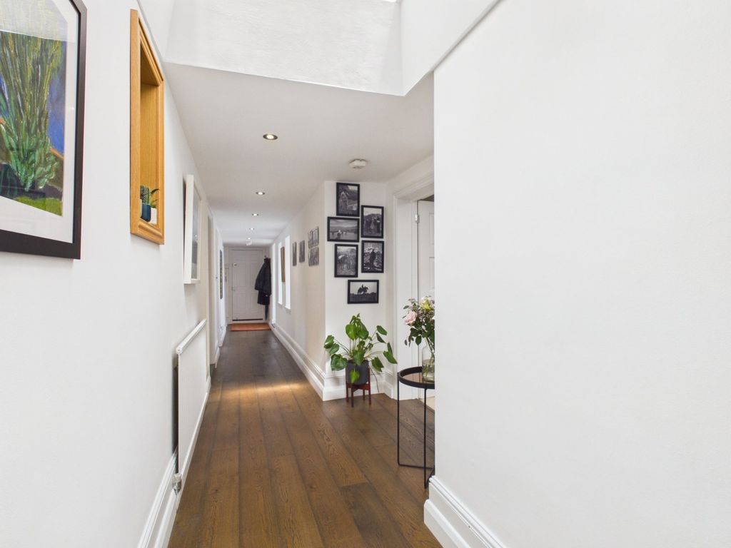 Additional image 12 of 3 bed flat for saleMissenden Road, Amersham, Buckinghamshire HP7