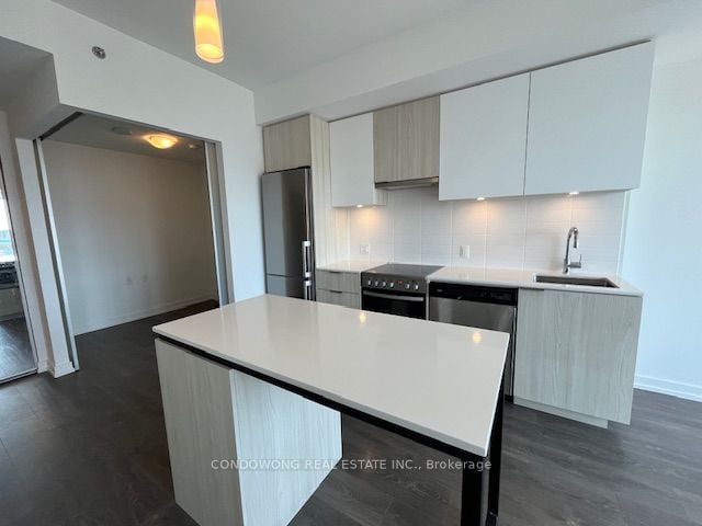 1401-203 College Street, Toronto, ON, M5T 0C8