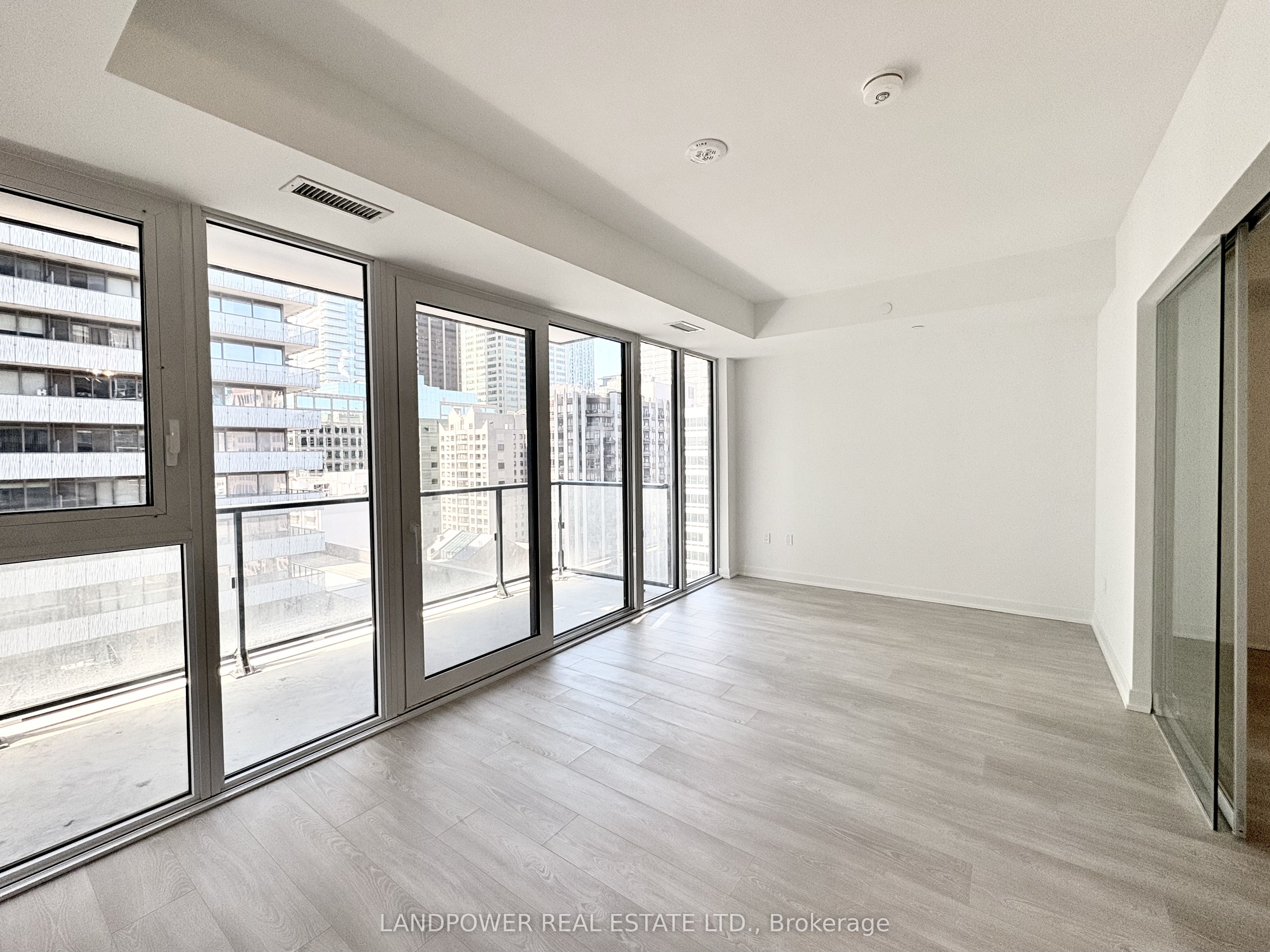 Additional image 3 of 1602-634 Church Street, Toronto, ON, M4Y 2G3