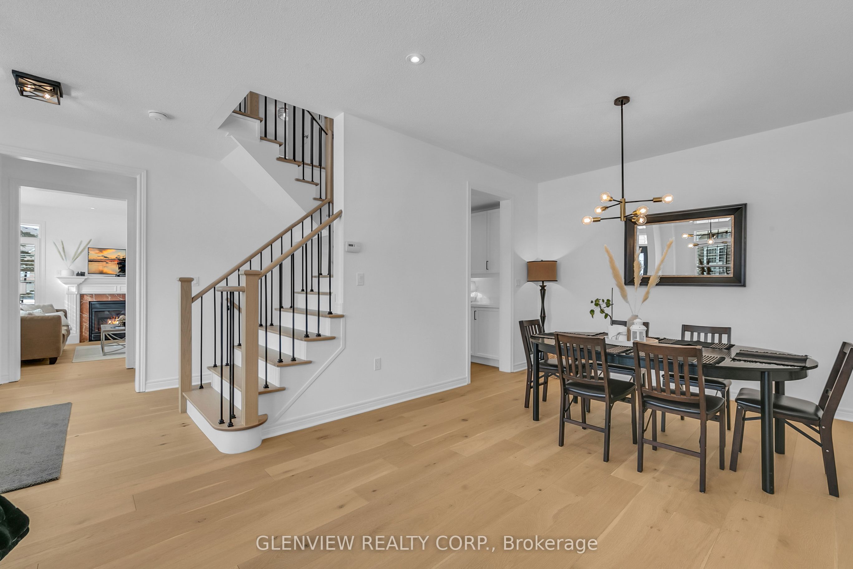 Additional image 3 of 18-2295 Rochester Circle, Oakville, ON, L6M 5C9
