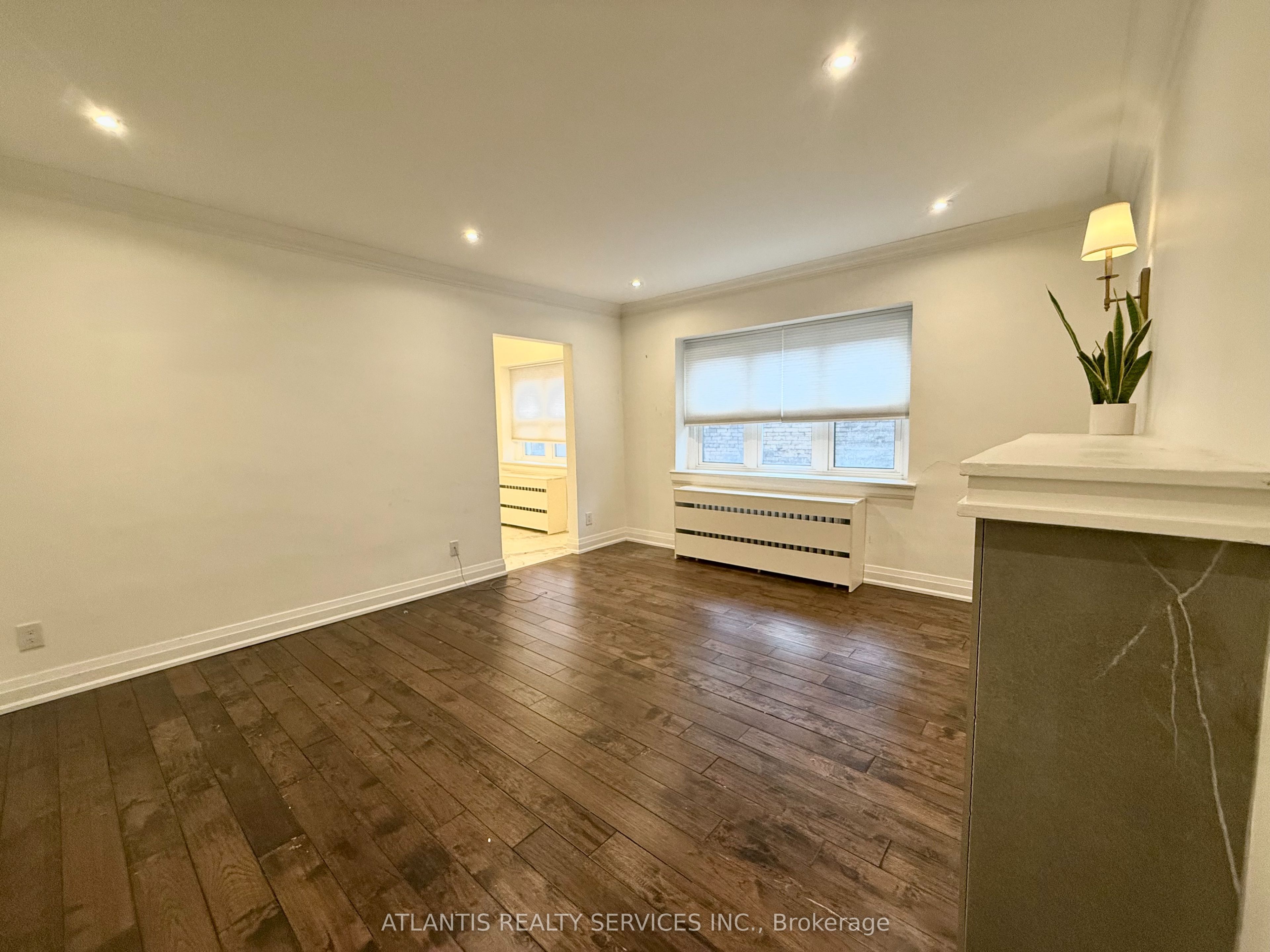 Additional image 6 of 102-323 Lonsdale Street, Toronto, ON, M4V 1X3