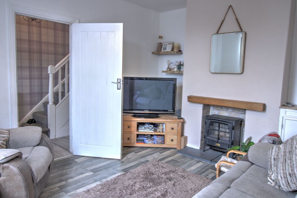 Additional image 2 of 3 bed semi-detached house for saleSycamore Road, Pontypool NP4