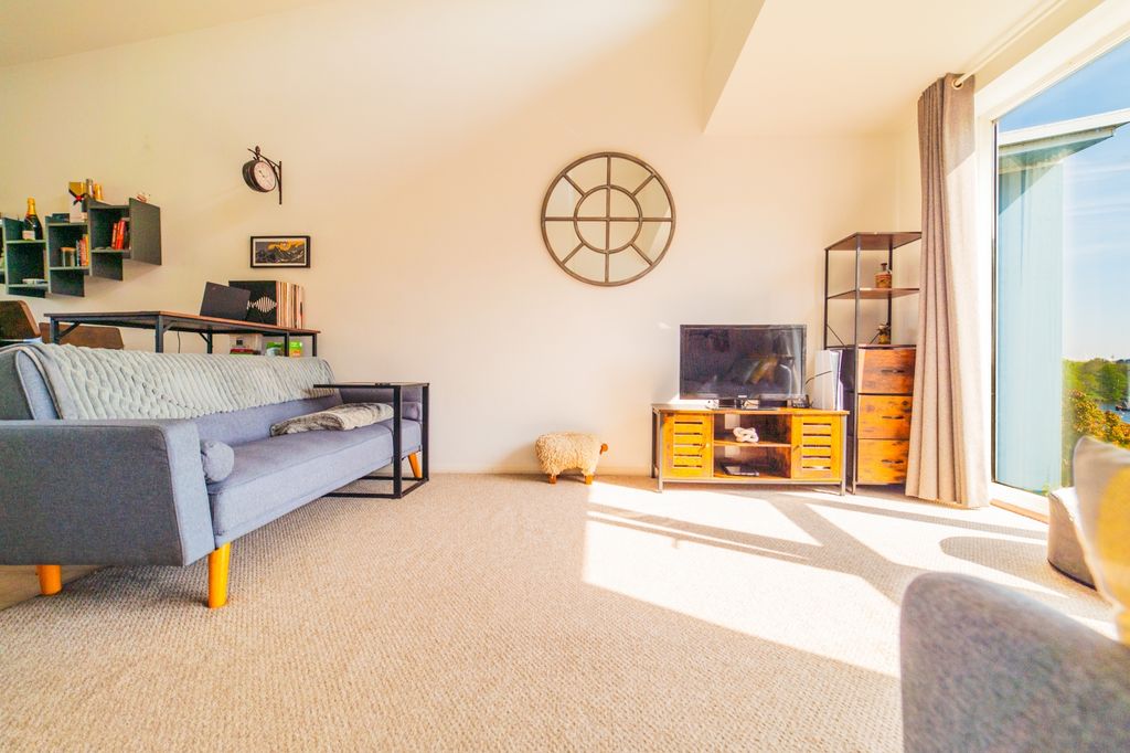 Additional image 6 of 2 bed flat for saleJim Driscoll Way, Cardiff CF11