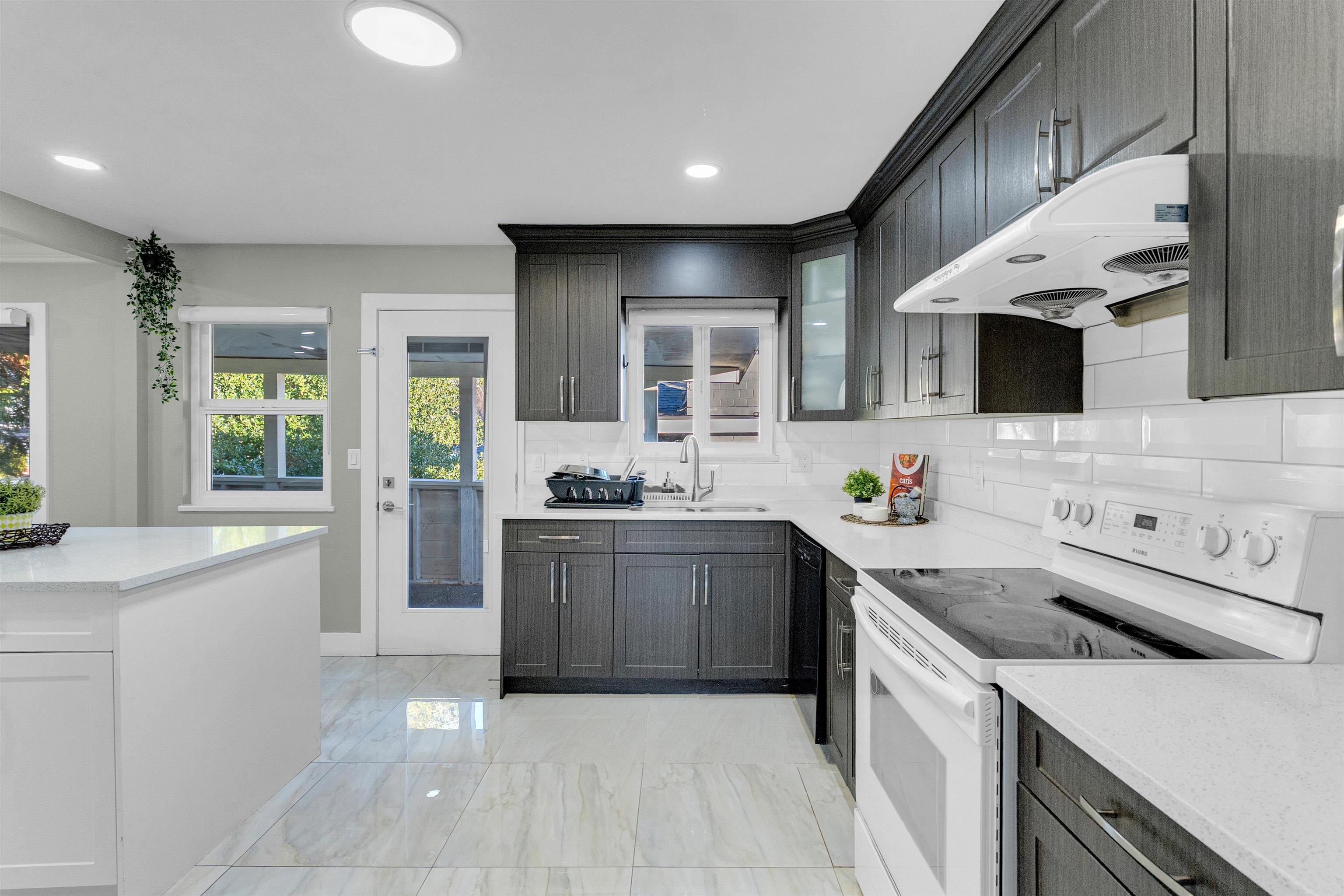 Additional image 5 of 14458 Chartwell Drive, Surrey, BC, V3S 5E4