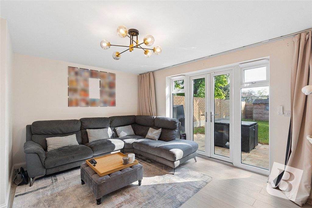 Additional image 5 of 4 bed terraced house for saleStephen Jewers Gardens, Barking IG11