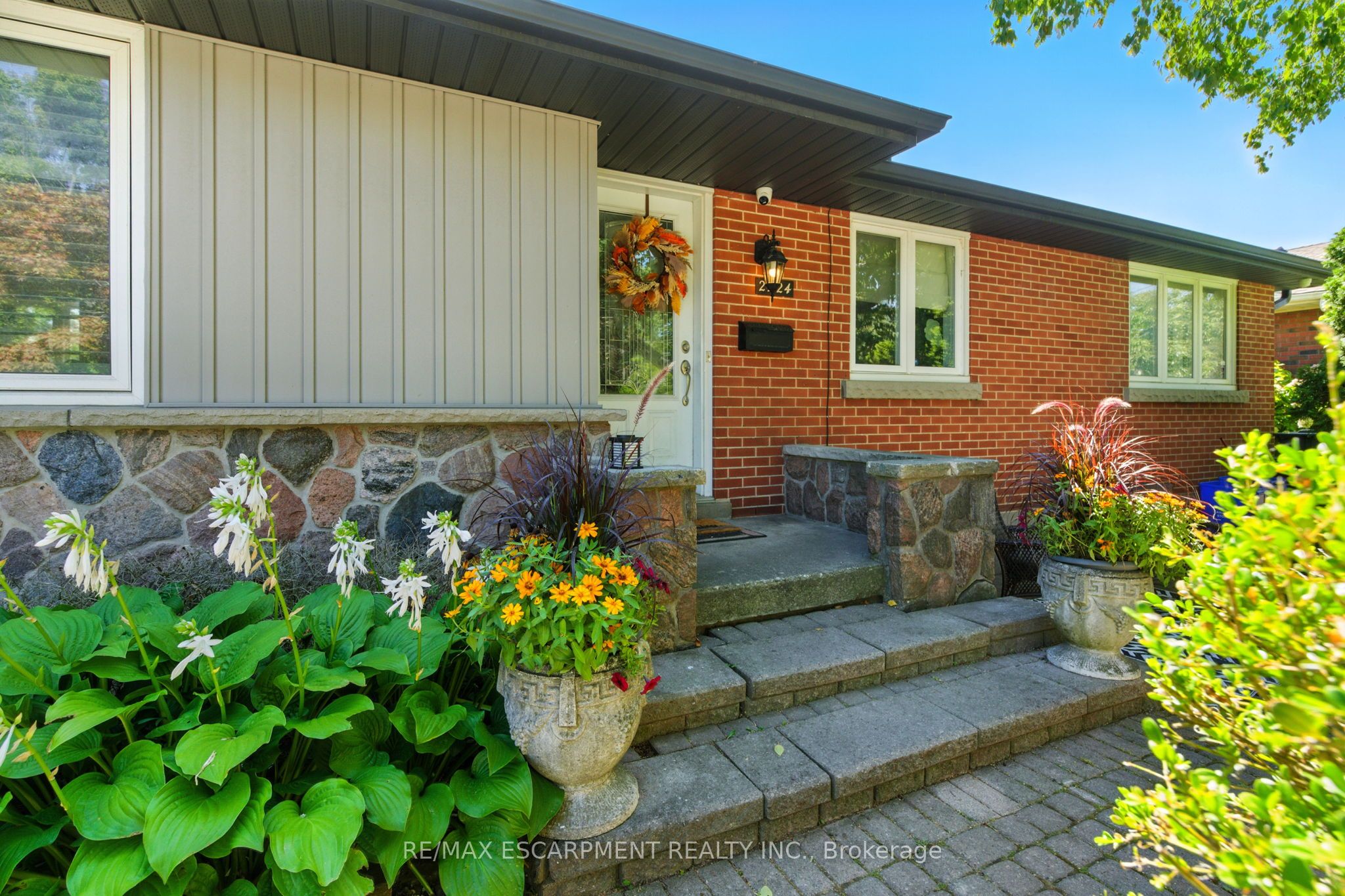 Additional image 2 of 2224 Ghent Avenue, Burlington, ON, L7R 1Y7