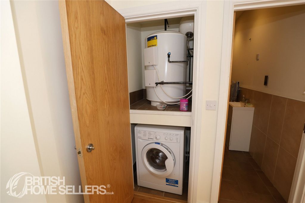 Additional image 8 of 2 bed flat for saleHigh Street, Newport NP20
