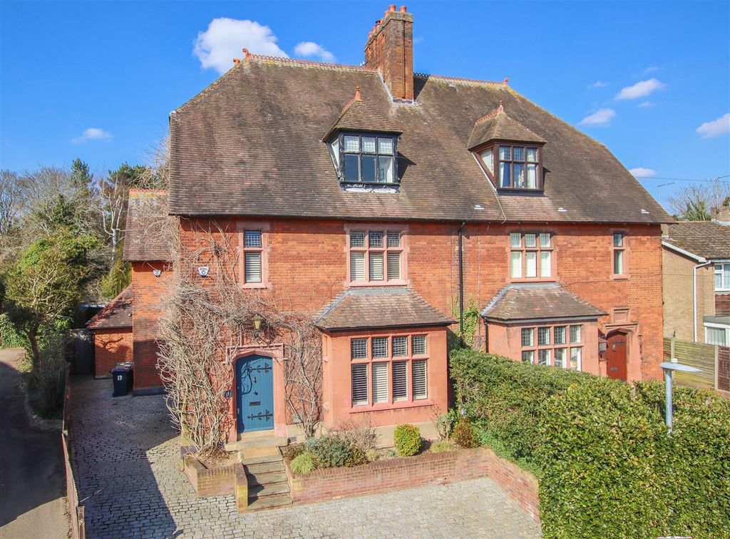 Additional image 36 of 6 bed semi-detached house for saleSt. Catherines Road, Broxbourne EN10