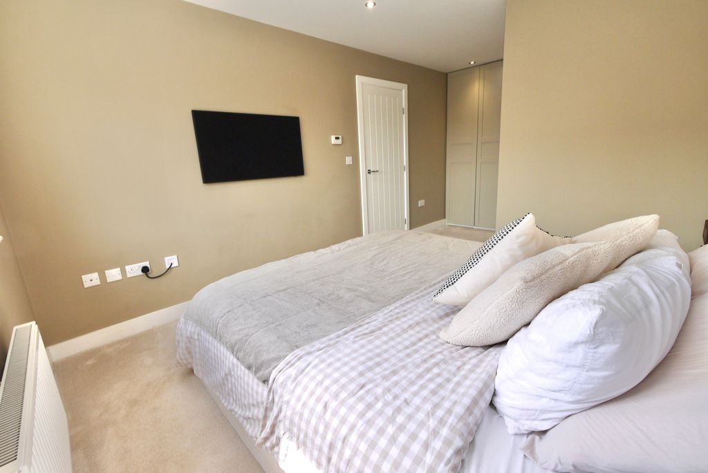 Additional image 17 of 3 bed detached house for saleSwan Road, Lakeside, Bessacarr DN4