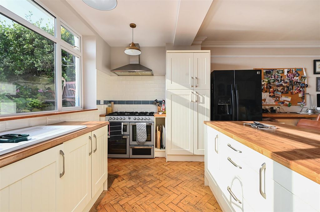 Additional image 12 of 3 bed flat for saleChannel View, Bexhill-On-Sea TN40