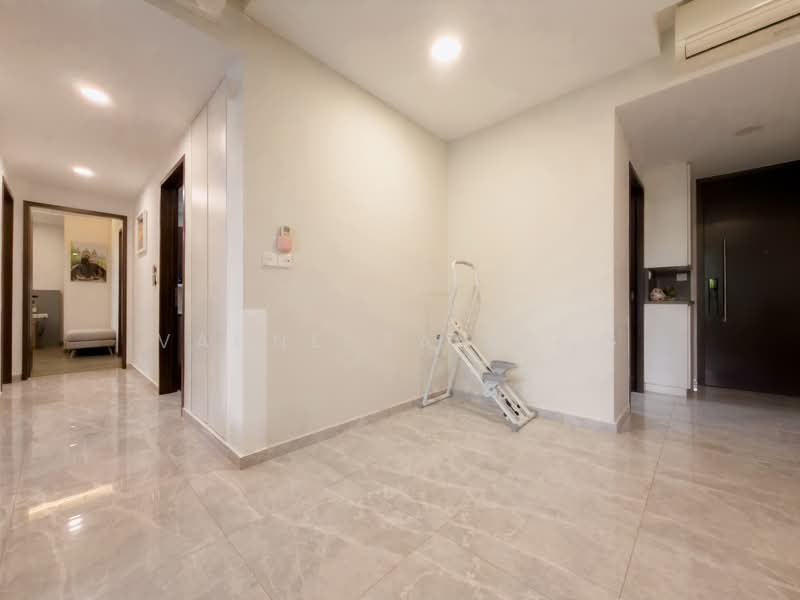 160 Canberra Drive photo 4
