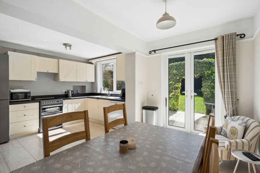 Additional image 2 of 4 bed semi-detached house for saleChestnut Close, Amersham HP6