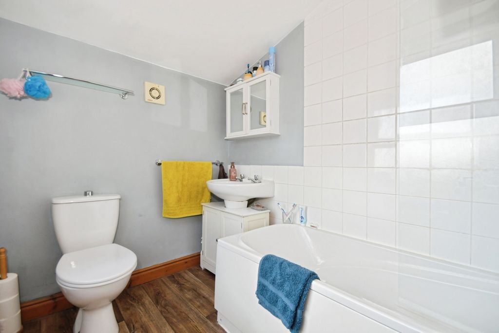 Additional image 11 of 2 bed terraced house for saleSanforth Street, Chesterfield, Derbyshire S41