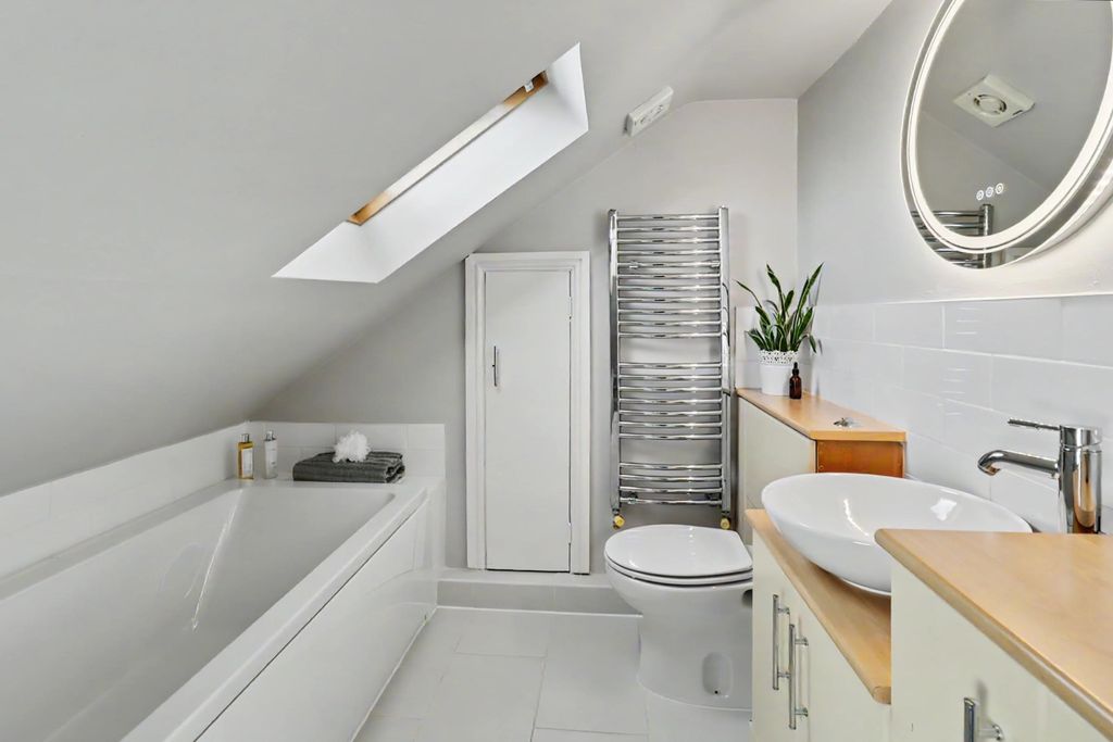 Additional image 16 of 4 bed detached house for saleCromwell Close, Ashby-De-La-Zouch LE65