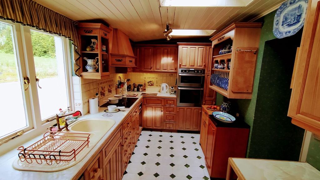 Additional image 7 of 3 bed terraced house for sale9 Harbour Street, Plockton, Ross-Shire IV52