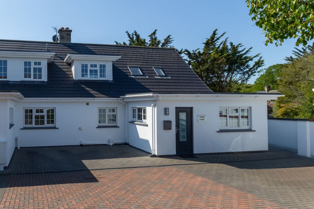 4 bed semi-detached house for saleForest Road, Forest, Guernsey GY8