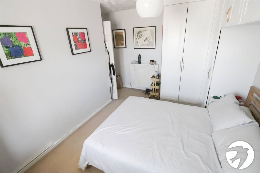 Additional image 11 of 2 bed flat for saleHeathdene Drive, Belvedere DA17