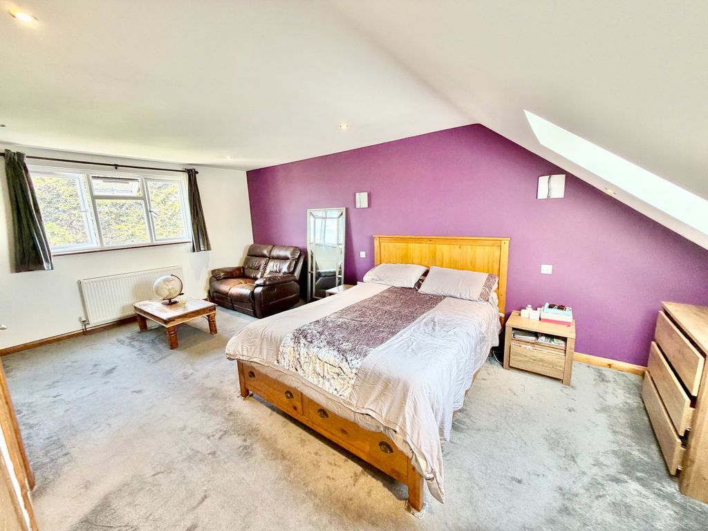 Additional image 15 of 4 bed semi-detached house for saleSt. Georges Avenue, Kingsbury, London NW9