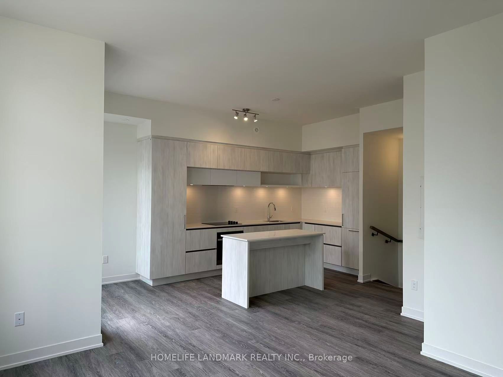Additional image 3 of 1224-8 David Eyer Road, Richmond Hill, ON, L4S 0N3