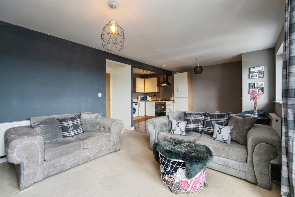 Additional image 4 of 2 bed flat for saleBerkshire Close, Ogwell, Newton Abbot, Devon TQ12