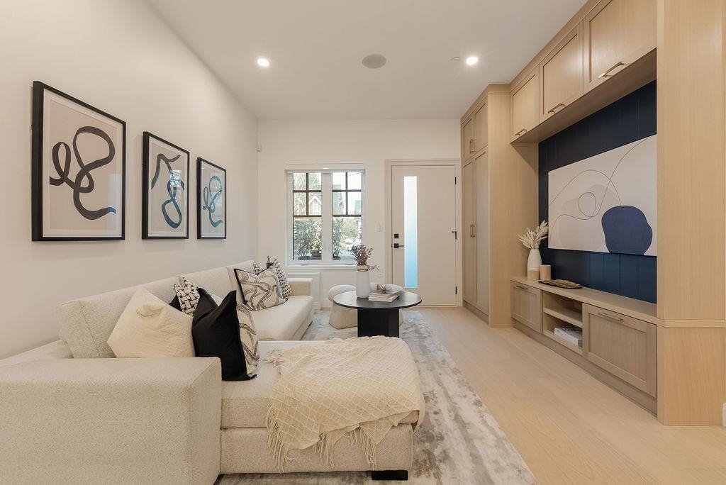 Additional image 3 of 2540 Grant Street, Vancouver, BC, V5K 3G7