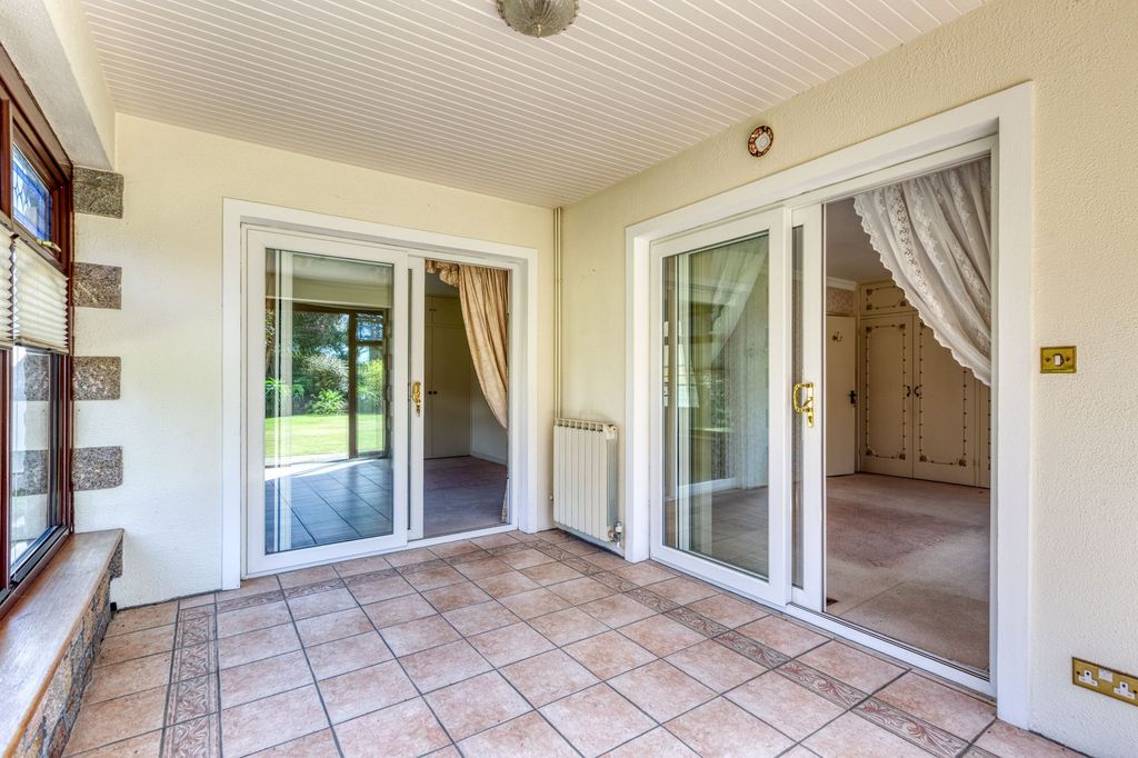 Additional image 18 of 3 bed bungalow for saleLe Parcot, La Longue Rue, St Martin JE3