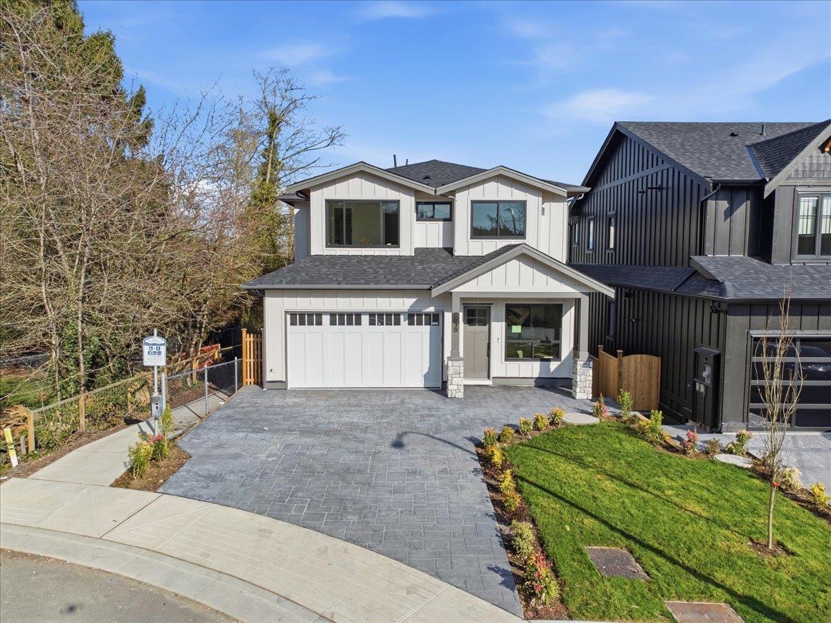 6930 204a Street, Langley, BC, V2Y 4A4