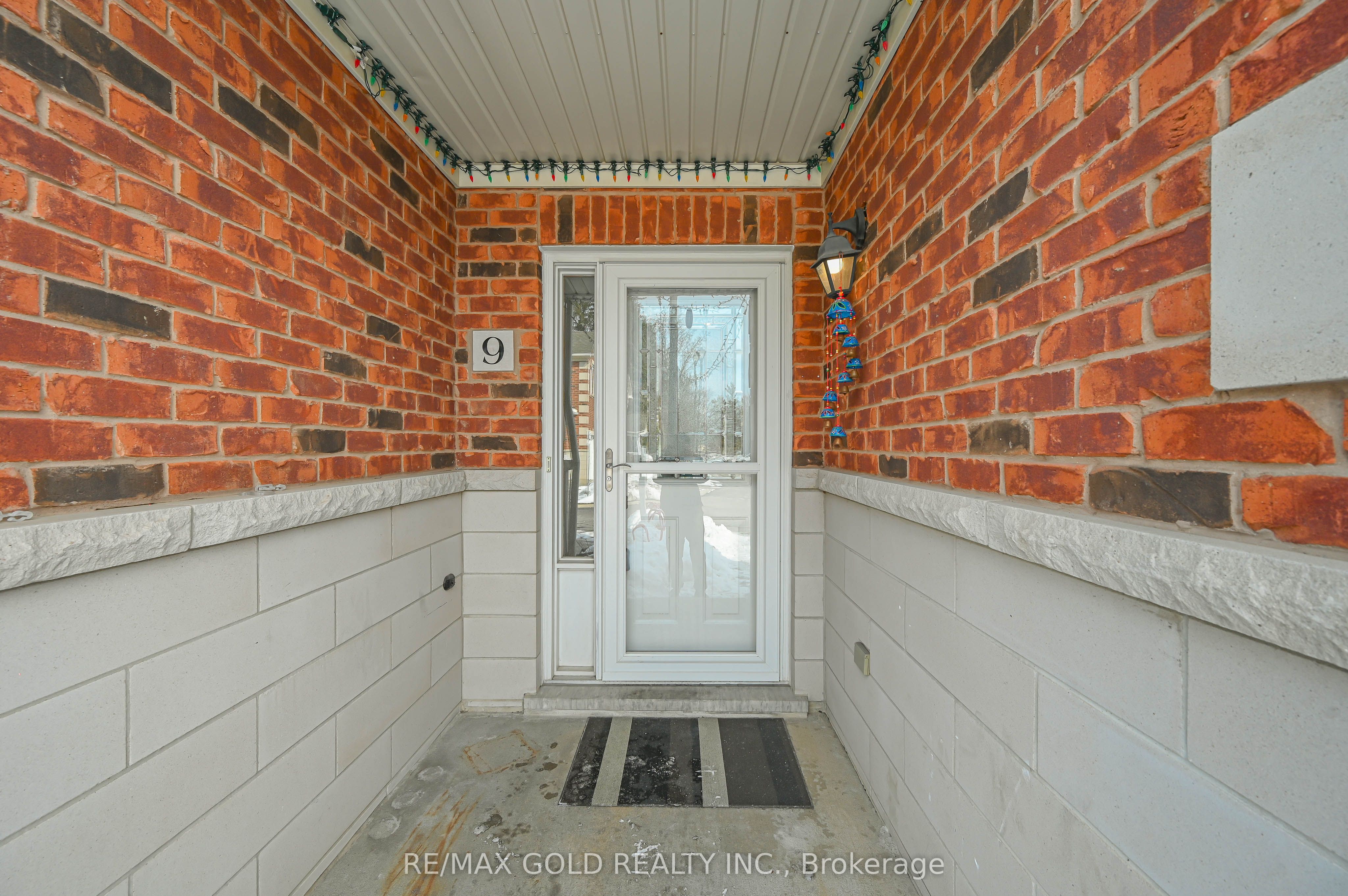 9-81 Valridge Drive, Hamilton, ON, L9G 5B7 photo 4