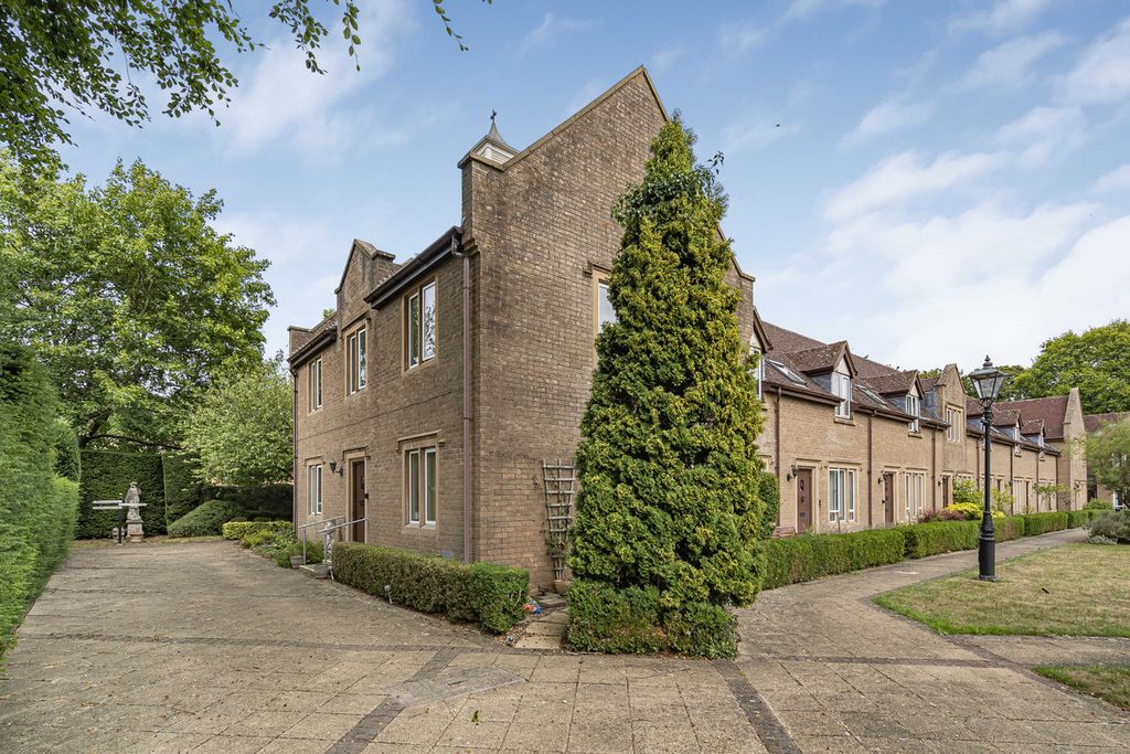 Additional image 16 of 2 bed flat for saleKings End, Bicester OX26