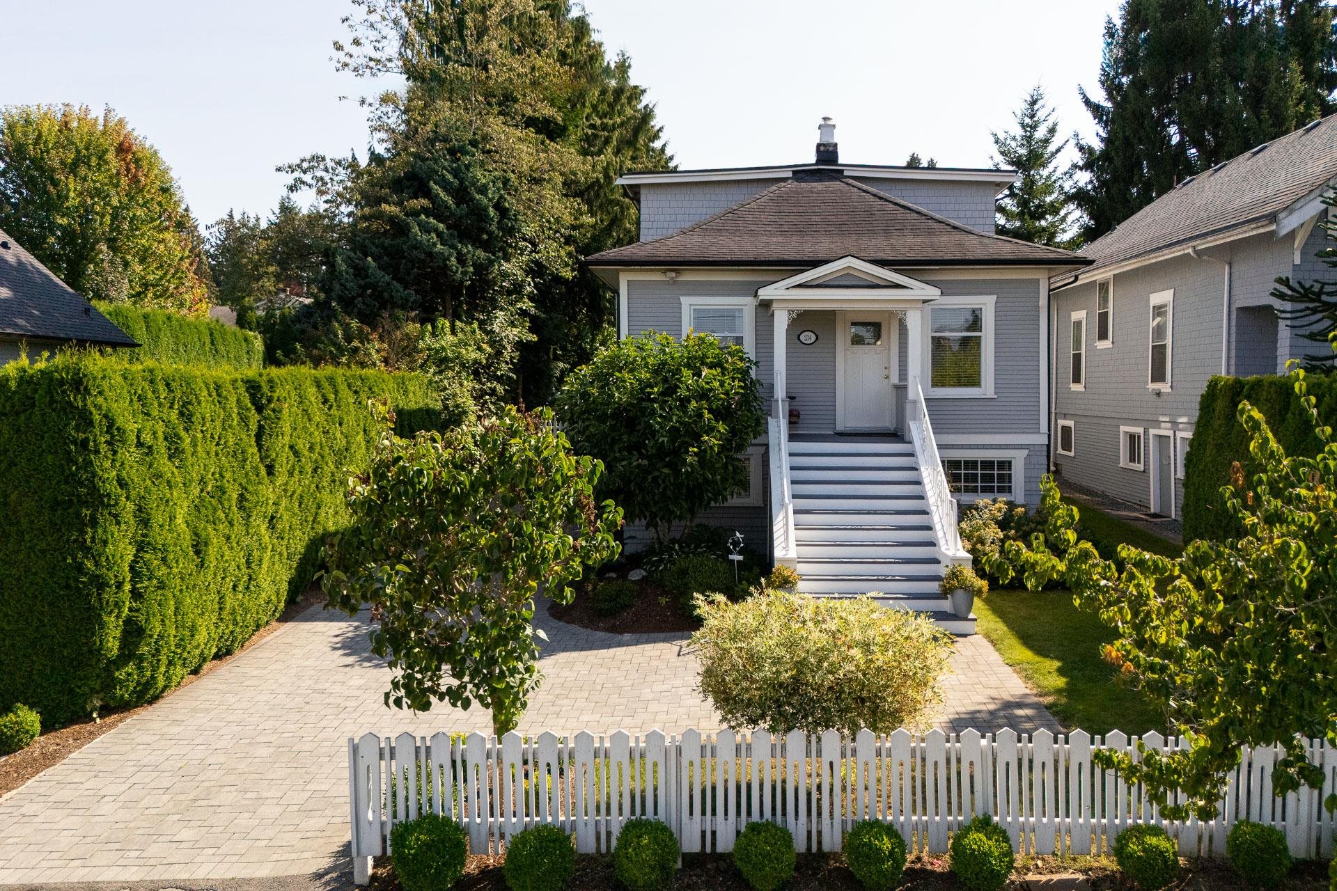 234 Eighth Avenue, New Westminster, BC, V3L 1Y2