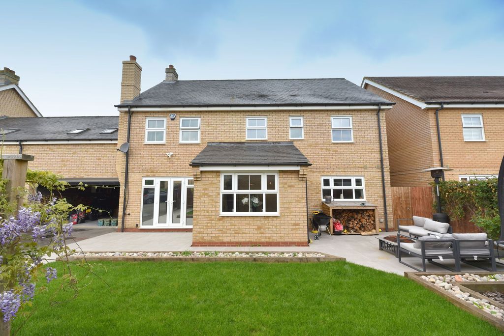 Additional image 36 of 5 bed detached house for saleDevon Drive, Biggleswade SG18