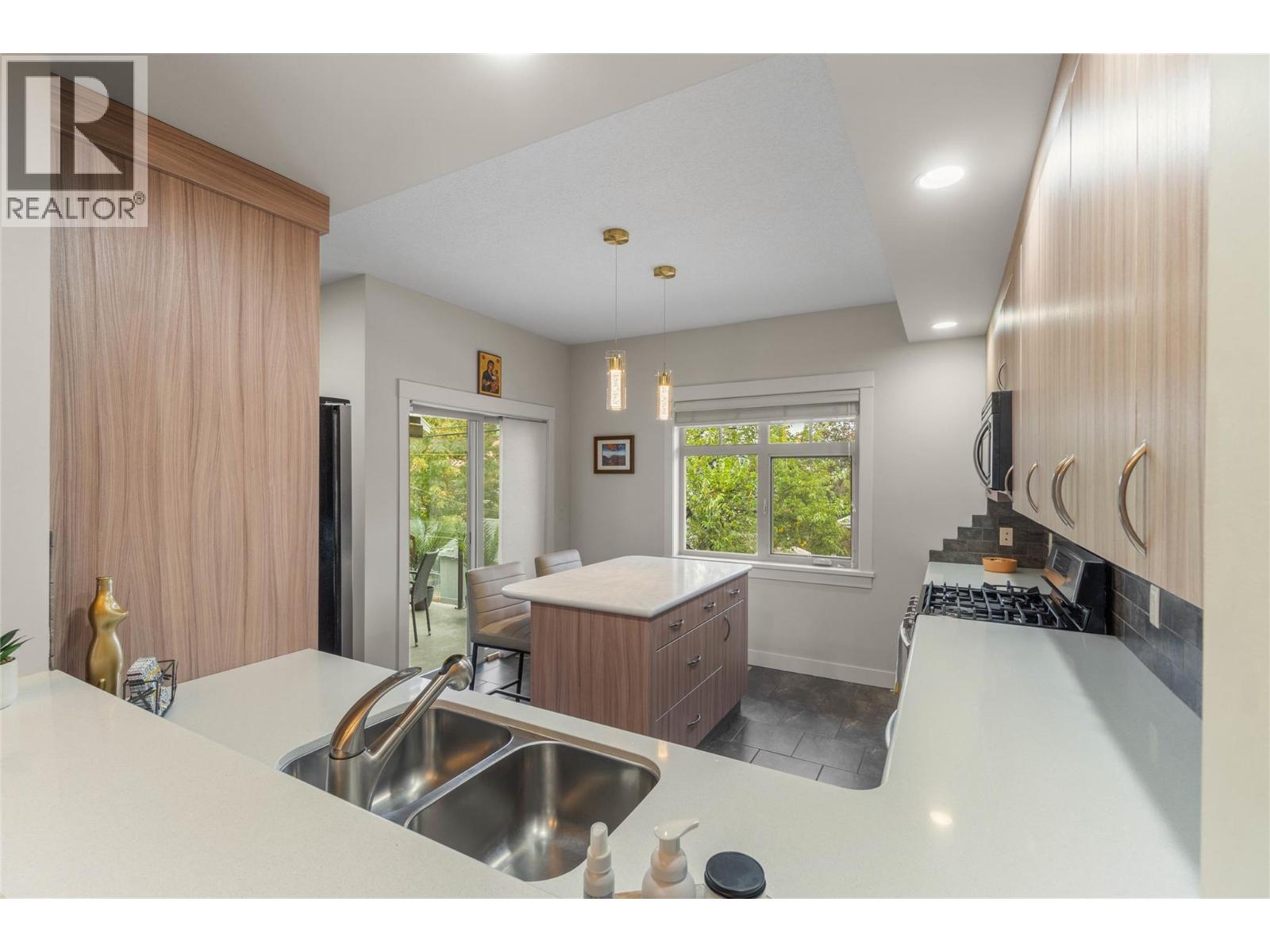 Additional image 5 of 10-576 Nicola Street, Kamloops, BC, V2C2R1