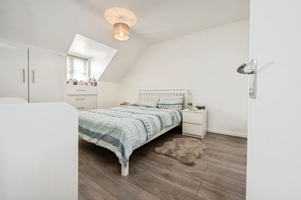 Additional image 12 of 2 bed flat for salePalgrave Road, Bedford MK42
