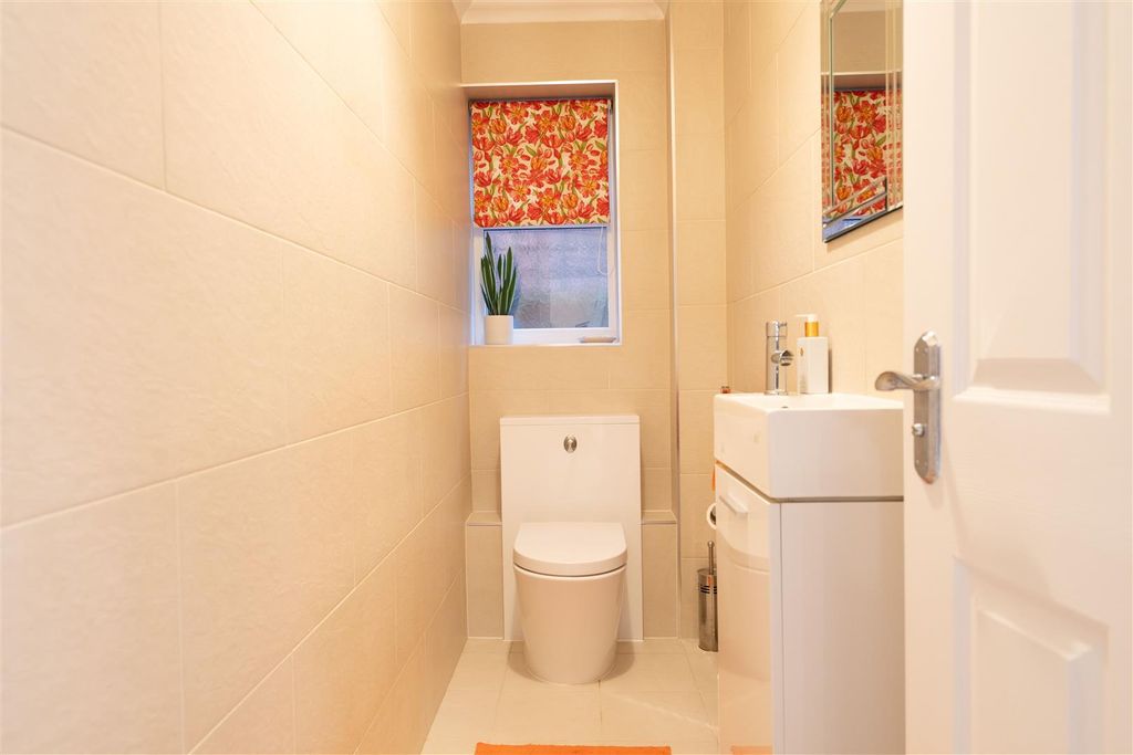 Additional image 20 of 6 bed detached house for saleNorsey Road, Billericay CM11
