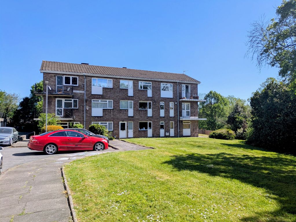 2 bed maisonette for saleQuarry Crescent, Cardiff CF5