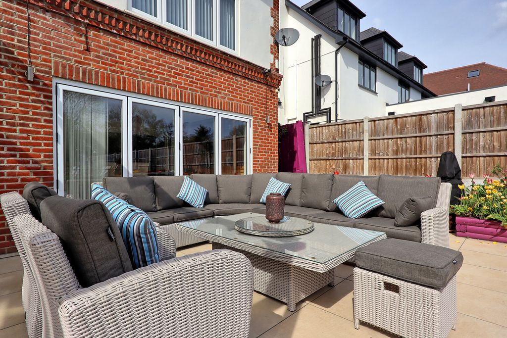 Additional image 46 of 7 bed detached house for saleErnest Road, Emerson Park RM11