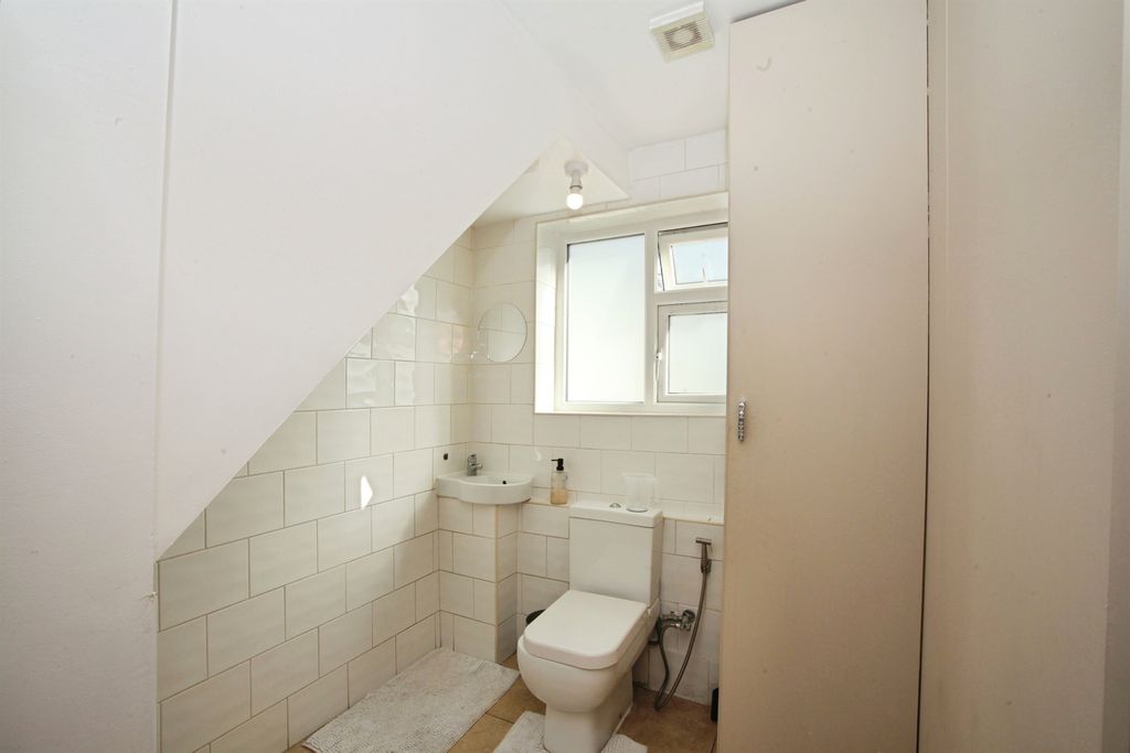 Additional image 8 of 5 bed semi-detached bungalow for saleHeath Park Avenue, Cardiff CF14