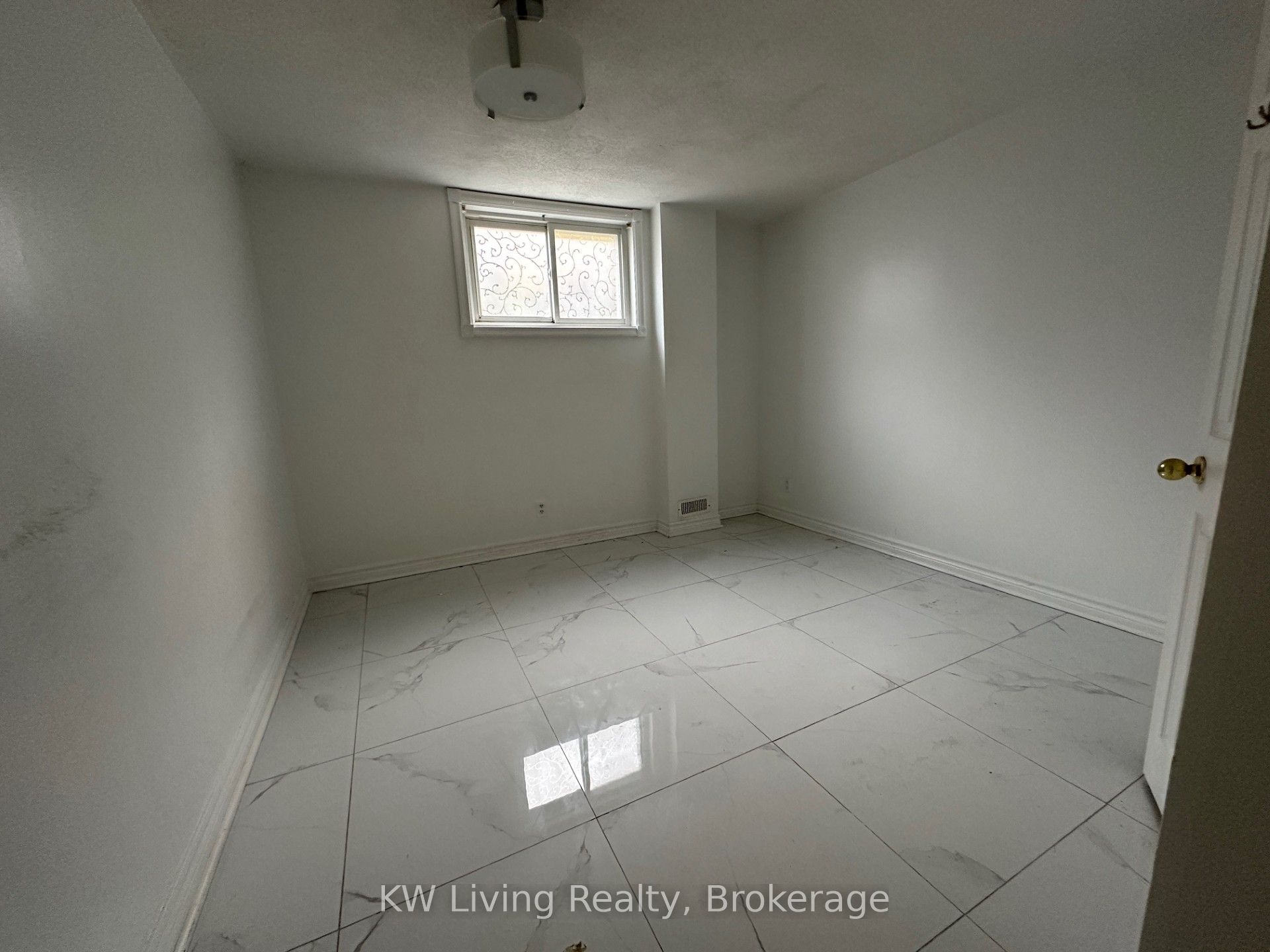 Additional image 6 of 782 Liverpool Road, Pickering, ON, L1W 1S1