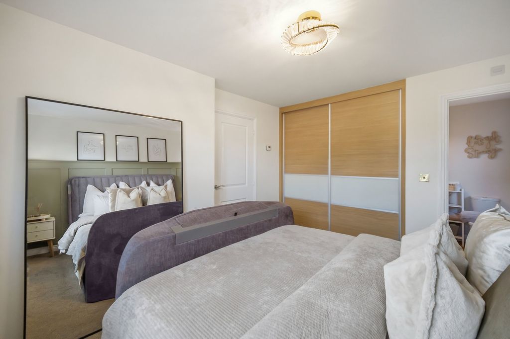 Additional image 17 of 3 bed detached house for saleBrambling Crescent, Penallta, Hengoed CF82