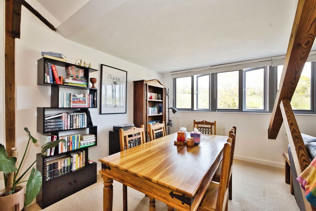 Additional image 4 of 2 bed flat for saleThe Barley Yard, Crewkerne TA18
