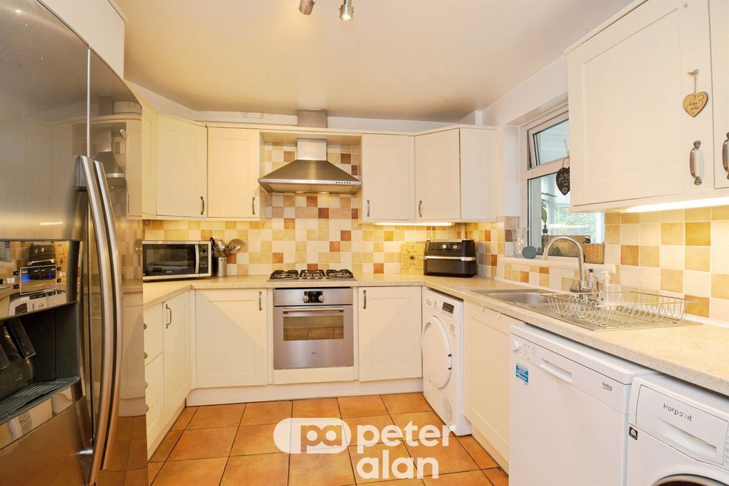 Additional image 9 of 3 bed semi-detached house for saleOakfield Road, Oakfield, Cwmbran NP44