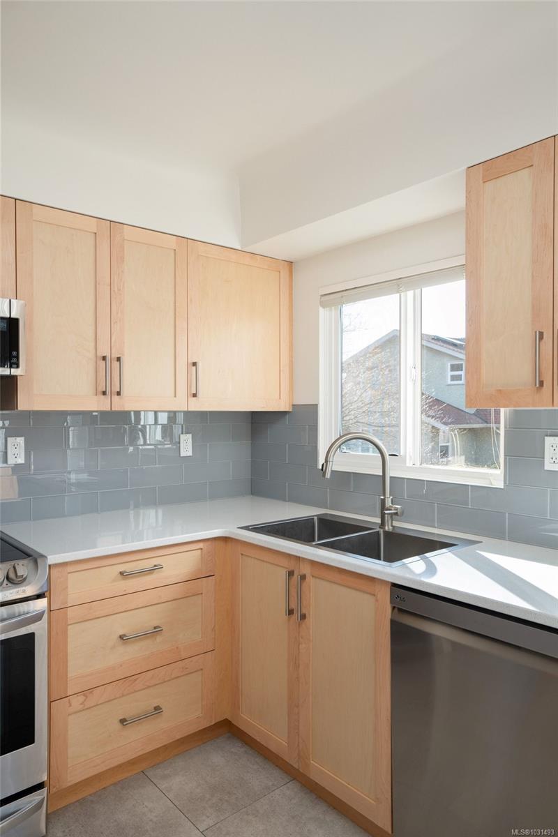 Additional image 5 of 354 Foul Bay Road, Victoria, BC, V8S 4G8