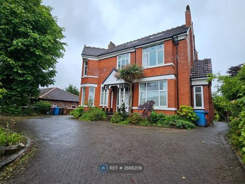 Manchester Road, Manchester M27
