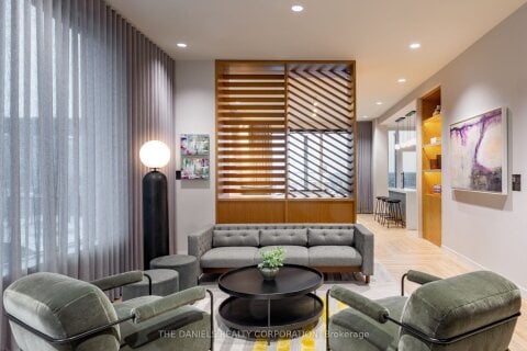 Additional image 7 of 510-2495 Eglinton Avenue W, Mississauga, ON, L5M 2T2