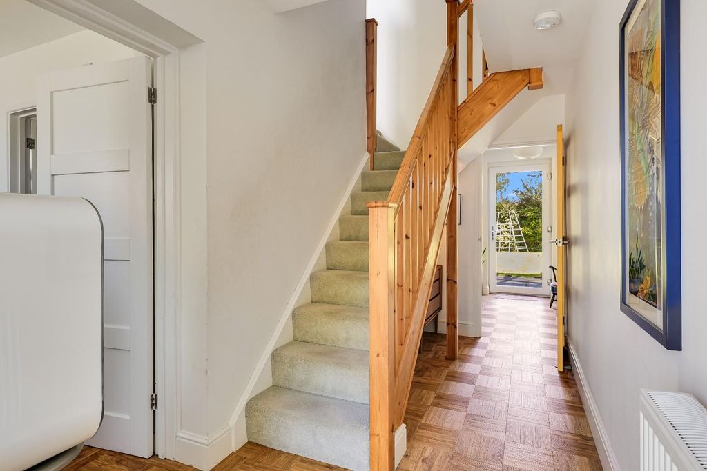 Additional image 12 of 4 bed semi-detached house for saleLents Way, Cambridge CB4
