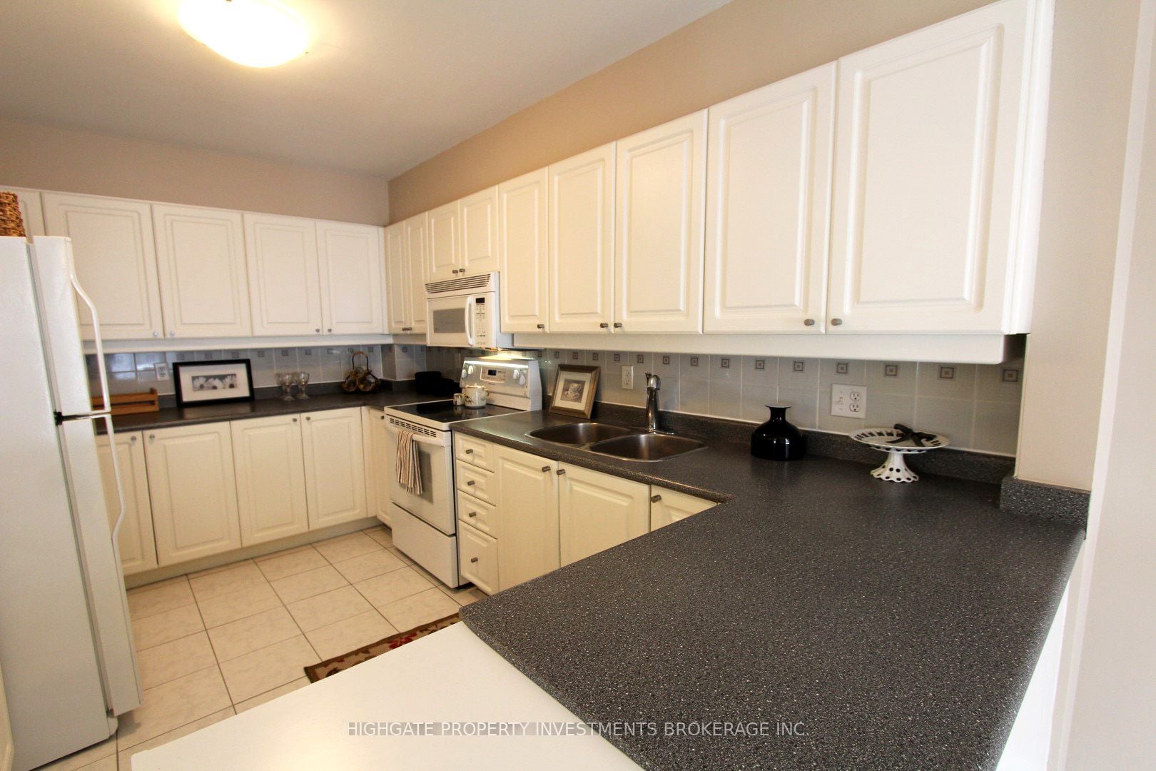 Additional image 4 of 83-151 Townsgate Drive, Vaughan, ON, L4J 8J7