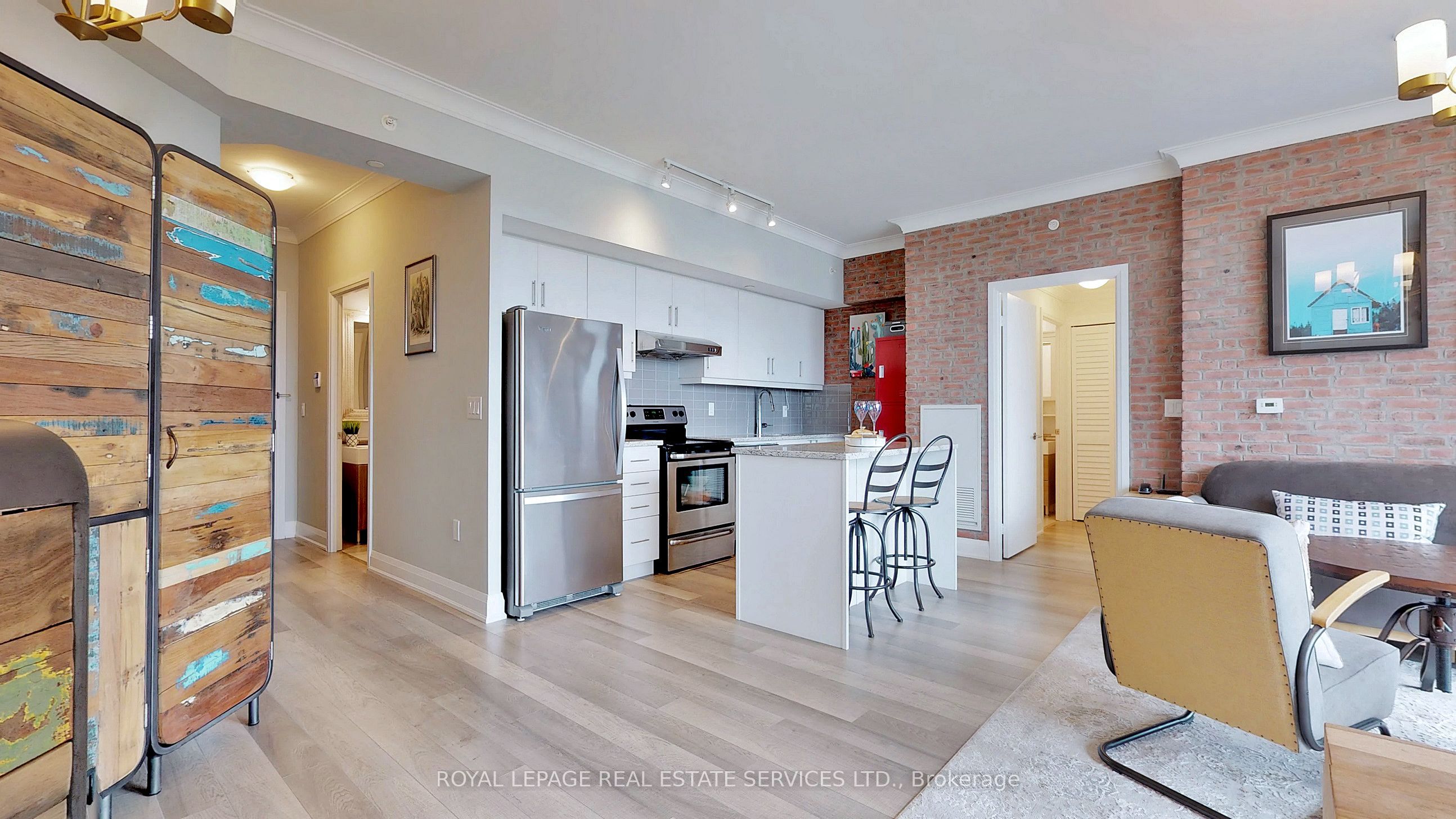 Additional image 2 of 813-160 Vanderhoof Avenue, Toronto, ON, M4G 0B7