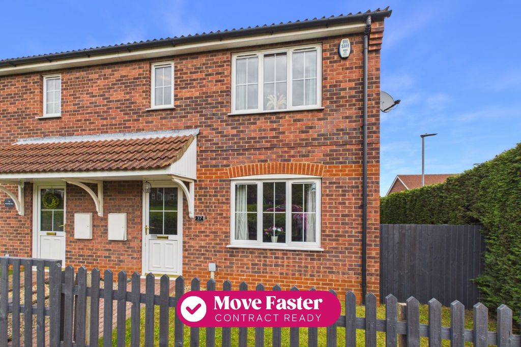3 bed end terrace house for saleRiverbank Rise, Barton-Upon-Humber, Lincolnshire DN18