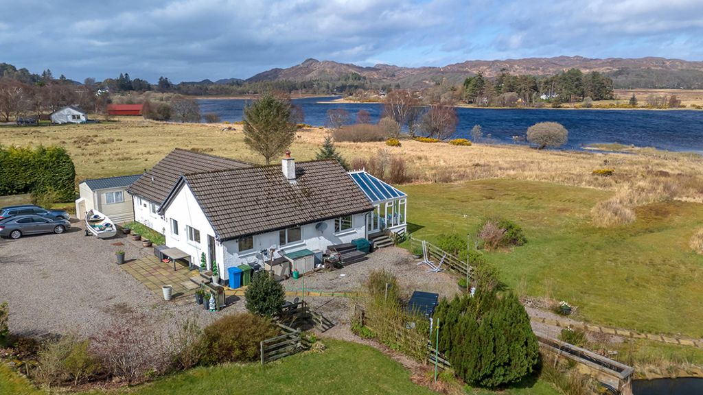 4 bed bungalow for saleAcharacle, Argyllshire, Highland PH36